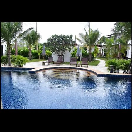 Вилла Relax And Rejuvenate In Rayong! Экстерьер фото